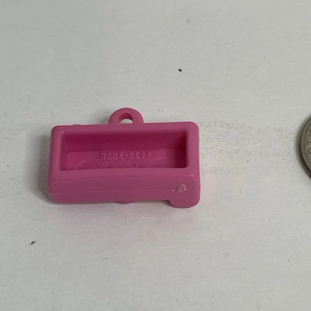 VINTAGE 1980's MATTEL BARBIE DOLL PINK PLASTIC CAMERA W STRAP CALIFORNIA DREAM